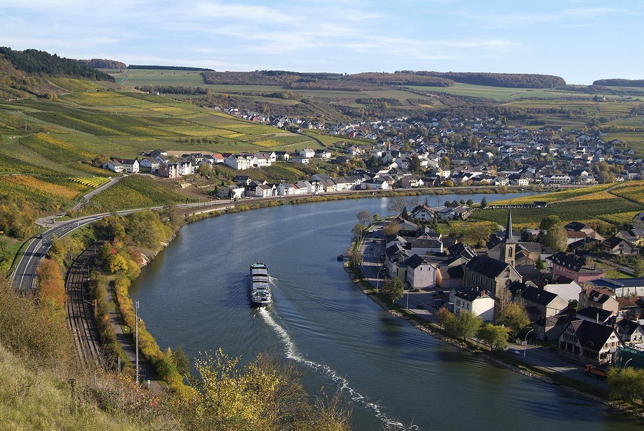 Weingut Und Gaestehaus Apel Ниттель Экстерьер фото